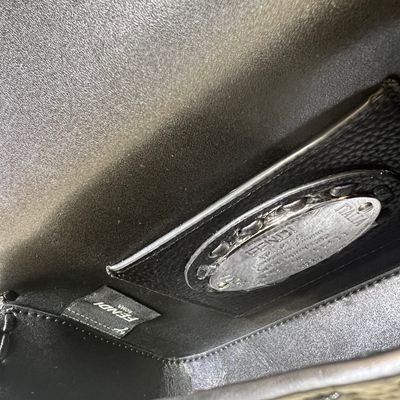 フェンディバッグ着用イメージ